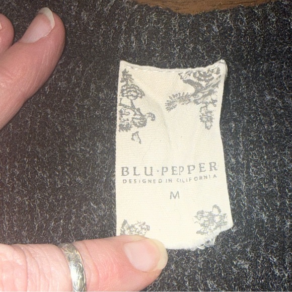 Blu Pepper Gray Knit Sweater Colorblock Multicolor Sleeves Boho M - Picture 5 of 7